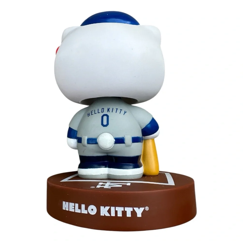 2014 Hello Kitty x Dodgers Bobble head DS - Picture 3 of 13